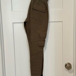 Alphalete Identity Cargo Joggers - Army Green